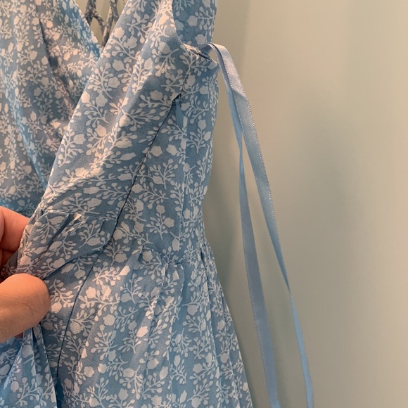 Near in Sleeveless fit flare dress tiered ruffle skirt and lattice back. - Picture 3 of 8